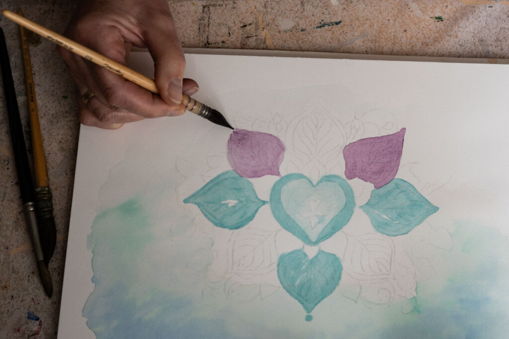 freies Mandala malen mit Aquarellfarben